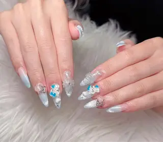 ネイル Lee Nailsのネイルデザイン