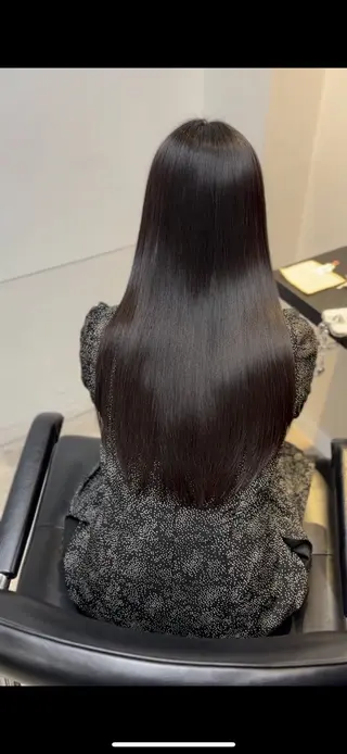 ロング 髪質改善♡ 保坂汐音のヘアスタイル