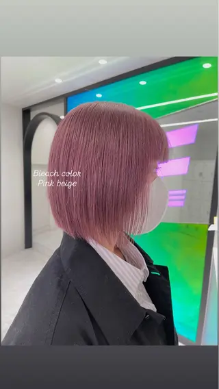 ショート カラー 🤍💕ブリーチカラ ーAyaka💕🤍のヘアスタイル