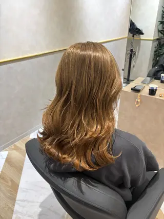 ミディアム 🩶ハイトーン🖤 URARAのヘアスタイル