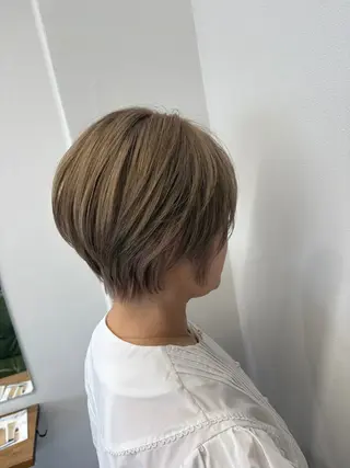 ショート カラー SHAFT Ieiriのヘアスタイル
