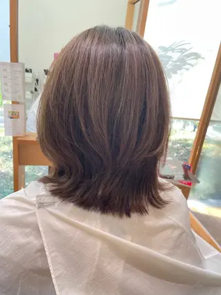 ミディアム 渡邉 奈美のヘアスタイル