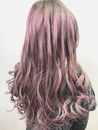 カラー 最高級エクステ /羽エクステ白石宇由のヘアスタイル