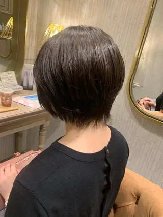ショート Aya/四条烏丸/ 酸性ストレートのヘアスタイル
