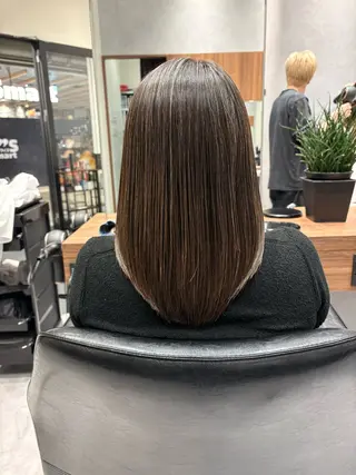 ミディアム 髙田 千華 髪質改善ストレートのヘアスタイル