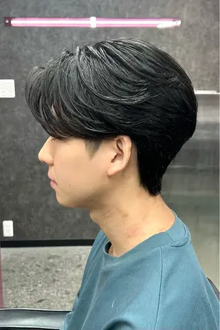 ショート カラー メンズ メンズスタイリスト 前田雄輝のヘアスタイル