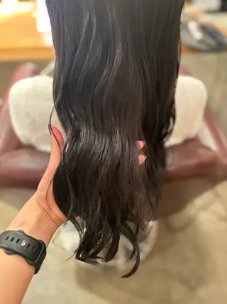 ロング カラー 髪質改善カラー ベージュ🤎YUMEのヘアスタイル