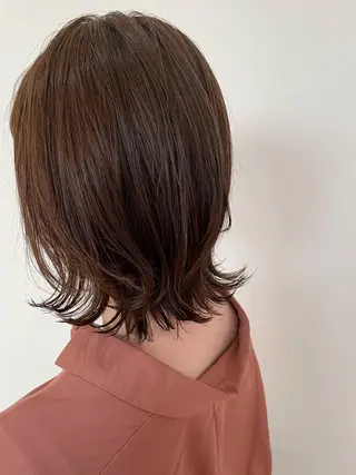 ミディアム カラー 相原 美咲のヘアスタイル