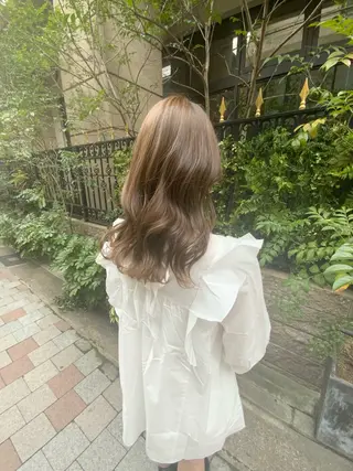 カラー 山下 穂嘉のヘアスタイル