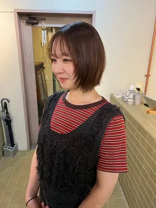 ショート イワマ ナツミのヘアスタイル