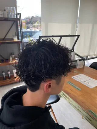 メンズ カトウ ジュンヤのヘアスタイル