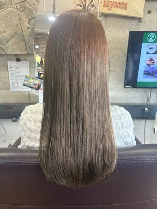カラー 野崎 仁那のヘアスタイル