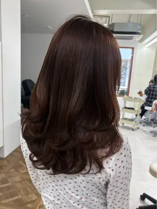 ロング カラー 新實 ゆりあのヘアスタイル