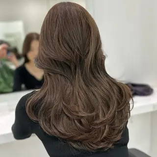 ロング カラー ヘアアレンジ 🫧モテる💗ダメー ジレスハイトーン🫧のヘアスタイル