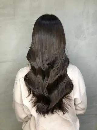 ロング カラー ヘアアレンジ Zina 渋谷のヘアスタイル