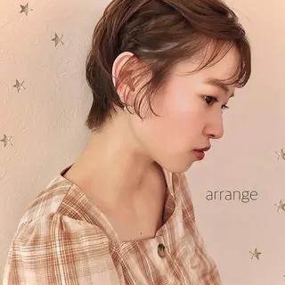 ショート カラー 市川 千夏のヘアスタイル