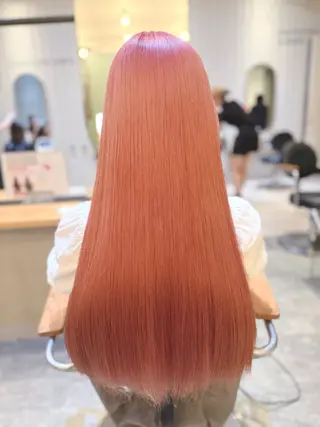 ロング カラー ✨小顔ショート /ハイトーン　河内のヘアスタイル