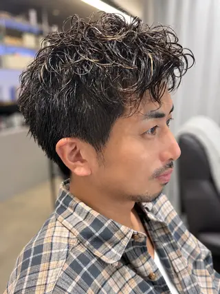 パーマ メンズ メンズ特化、Li'a パーマ縮毛、ANNAのヘアスタイル