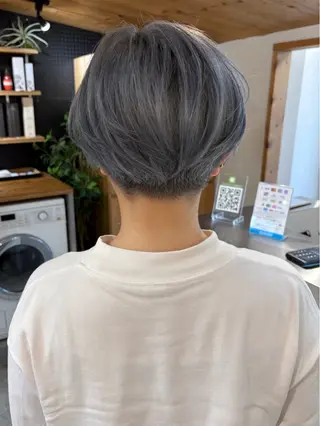 ショート カラー ダブルカラー/寒色 カラー/リリカ🦕のヘアスタイル