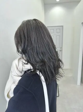 セミロング カラー パーマ アライ ナタカのヘアスタイル