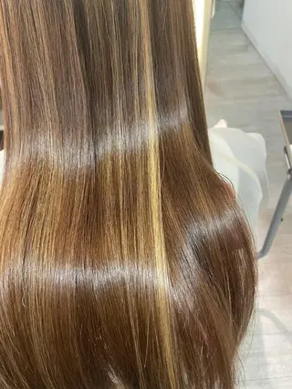 ロング 松佐 ゆかりのヘアスタイル
