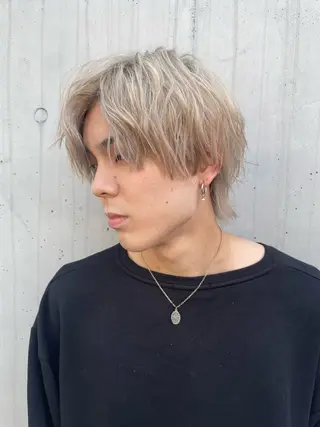 ミディアム カラー メンズ 亀井隆汰/メンズ専門 パーマ/フェード可のヘアスタイル