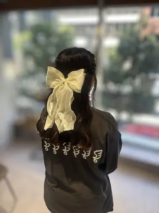 ミディアム ヘアアレンジ The Ect Q'n🍑MOMOのヘアスタイル