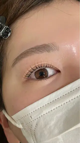 マツエク・マツパ people .の眉毛・アイブロウイメージ