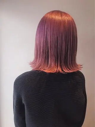 ショート カラー ヘアアレンジ lani ブリーチ /ダブルカラーのヘアスタイル