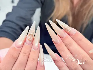 ネイル ✨Nailsalon Vi+✨のネイルデザイン