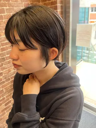 ショート カラー パーマ ヘアアレンジ メンズ キッズ ネイル マツエク・マツパ アイブロウ 久木原 ゆりのヘアスタイル