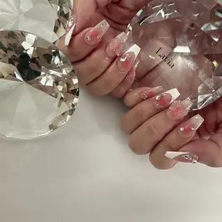 ネイル lavia🖤 ayumiのネイルデザイン