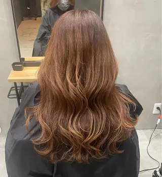 ロング カラー la fith hinaのヘアスタイル