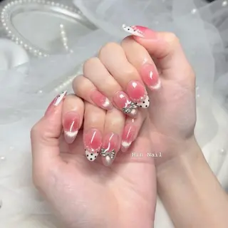 ネイル Hin Nailのネイルデザイン