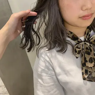 カラー 天野 利咲のヘアスタイル