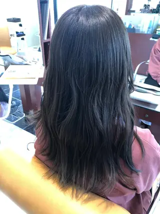 ロング カラー 赤間 飛鳥のヘアスタイル