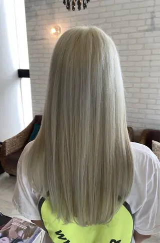 ロング カラー 浅川 実行のヘアスタイル