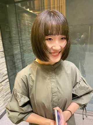 ショート カラー パーマ ヘアアレンジ デザインカラー/ボブ ブリーチカラー/ユリのヘアスタイル