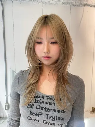 セミロング カラー パーマ 🎀透明感カラー 韓国ヘア🎀mahoのヘアスタイル