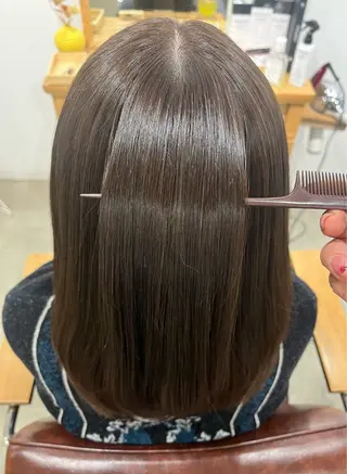 セミロング 三島 有佳里のヘアスタイル
