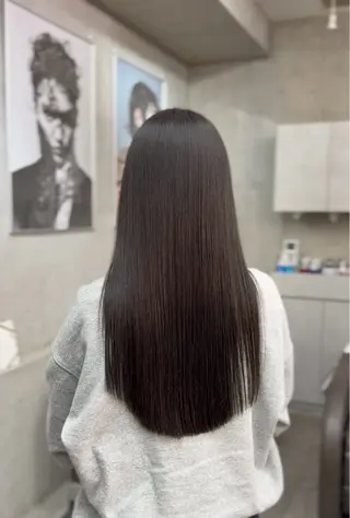 ロング 透明感カラー✨️山内 七鐘のヘアスタイル