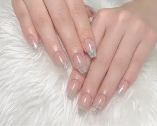 ネイル LAVISH sakiのネイルデザイン