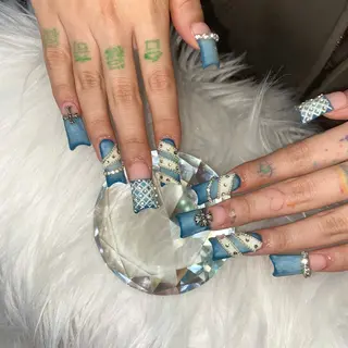 ネイル ♛︎BARON♛︎ ERINAのネイルデザイン