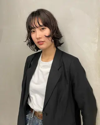 ミディアム パーマ 佐伯 和佳のヘアスタイル