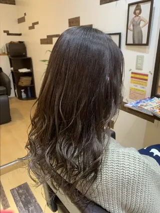 カラー ロング サトウ シューイチのヘアスタイル