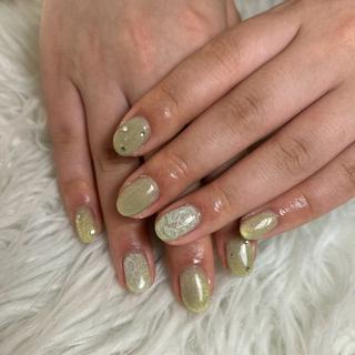 ネイル LAVISH sakiのネイルデザイン