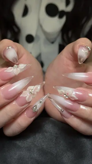 ネイル AKIKO NAILのネイルデザイン
