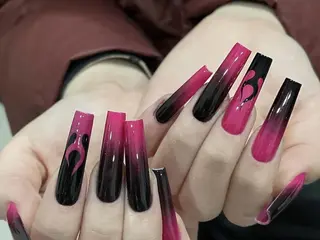 ネイル Luna ✨のネイルデザイン