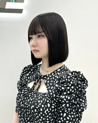 ショート カラー ヘアアレンジ 縮毛矯正🤍 ボブ/ HIKARIのヘアスタイル