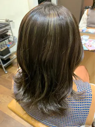 セミロング カラー 🍀小顔ショート🍀 有賀祐貴のヘアスタイル